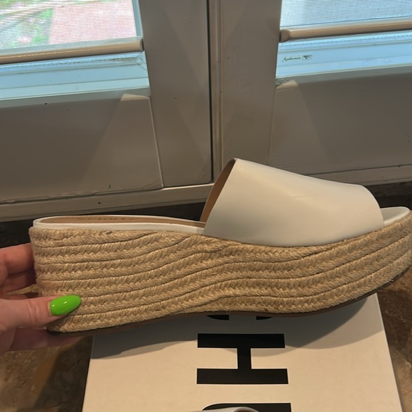 Women’s SCHUTZ Thalia White and Tan Espadrille Wedge Platform - Picture 14 of 16